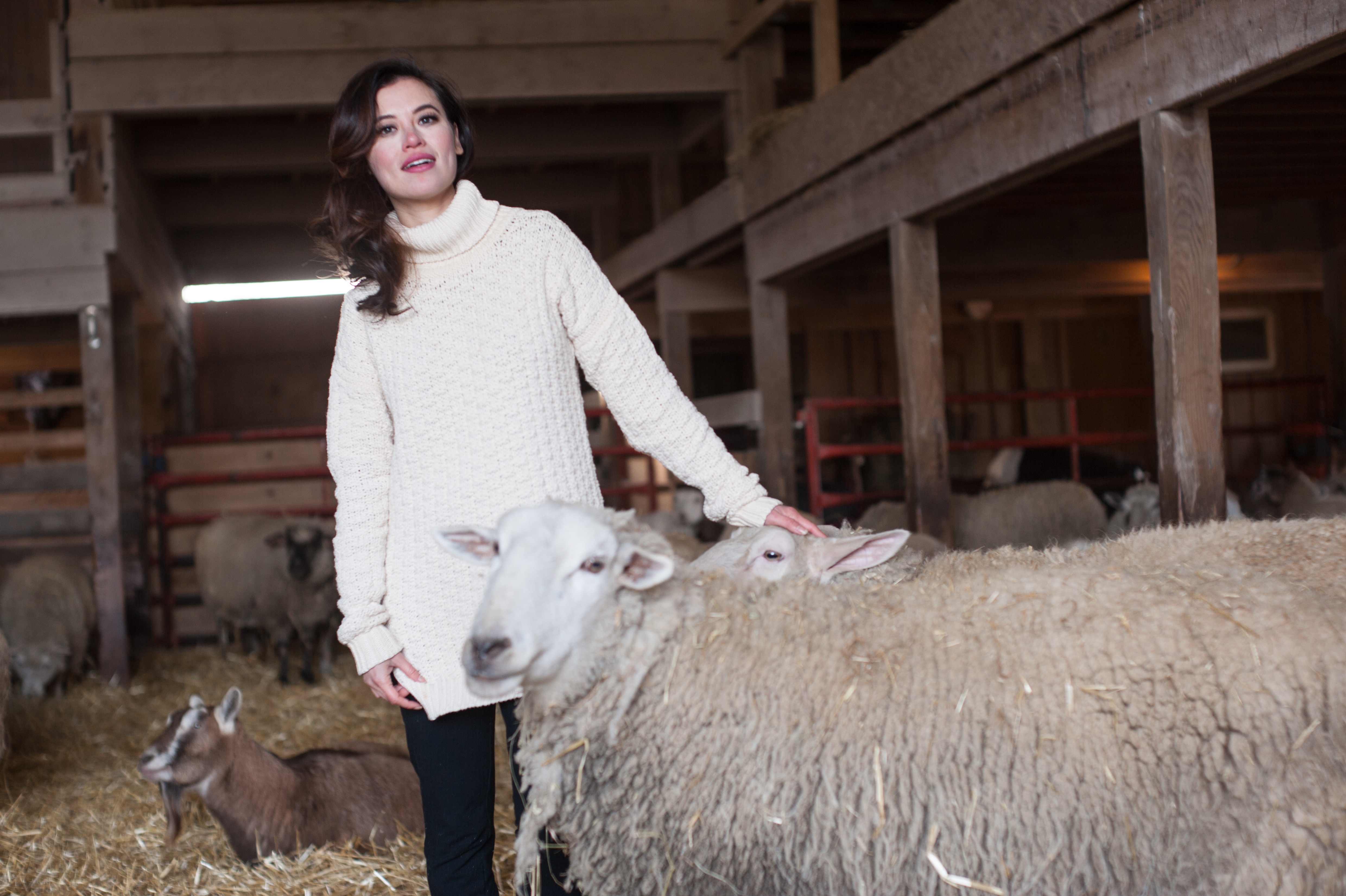 VegNews.VeganWeddings.Leanne at Farm Sanctuary